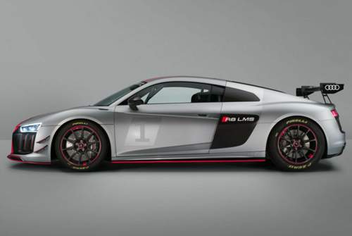 Der GT4-R8 wiegt 1.460 Kilogramm