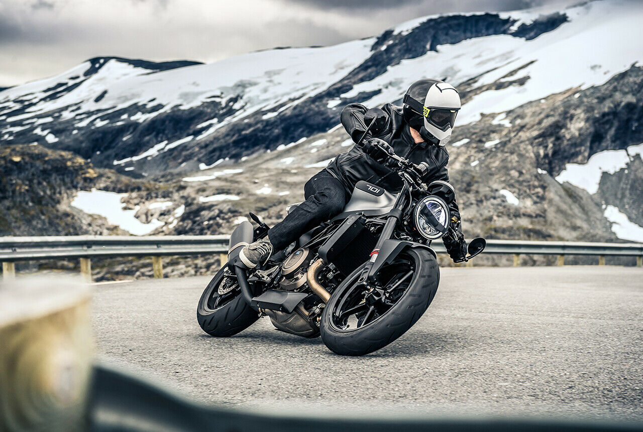 Mit der Vitpilen 701 setzt Husqvarna zum Angriff auf ein Segment an, in dem es eigentlich gar nichts anzugreifen gibt