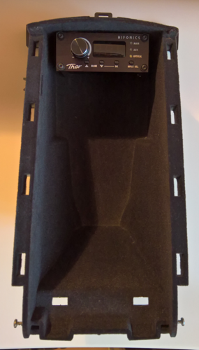 Bedienteil-dsp-hifonics-im-fach-mitteltunnel
