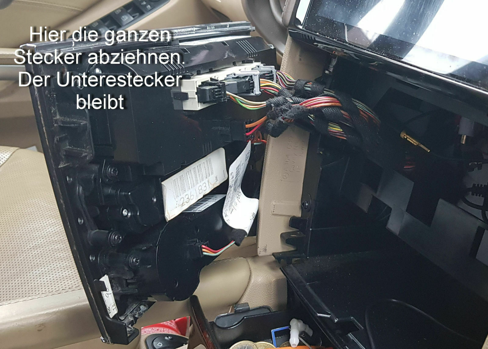 Einbau von einem 7" Android 4.4.4 Autoradio GPS Wifi OBD BENZ ML/GL