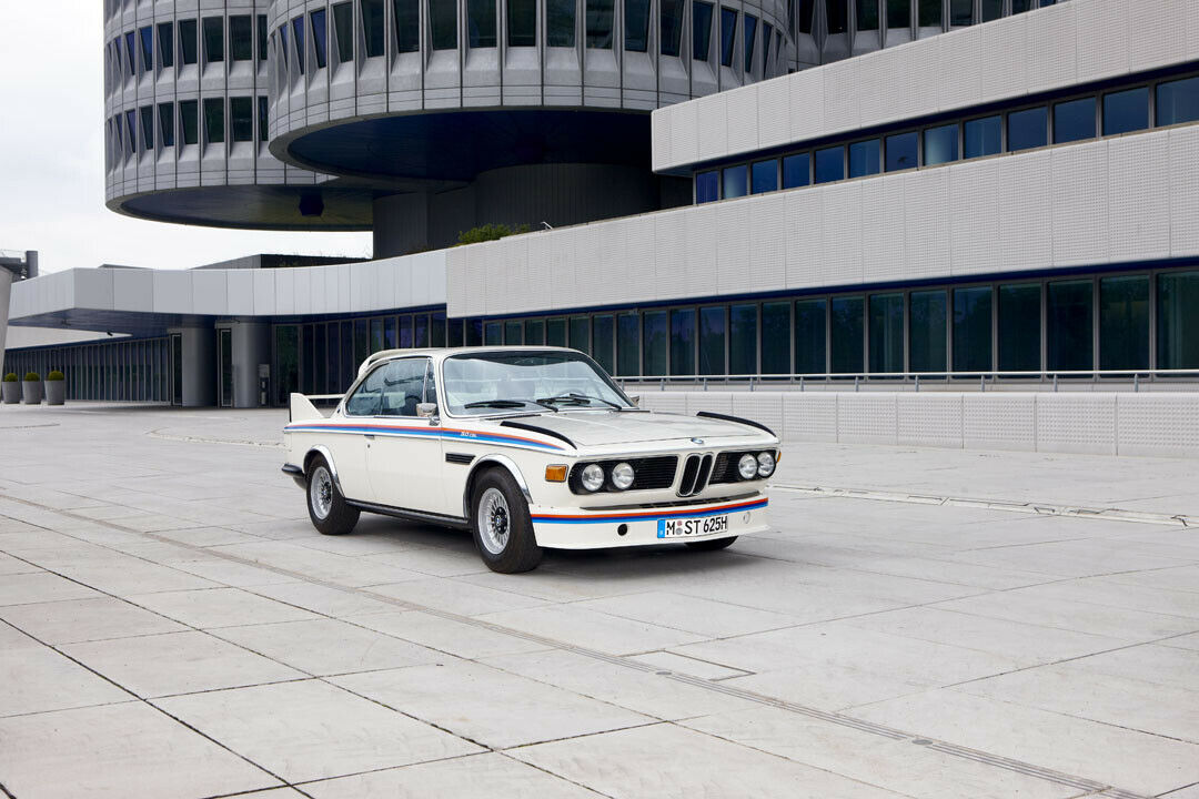Auch dieser originale BMW 3.0 CSL stand einmal am Comer See. 2010 versteigerte BMW das Stück aus dem Werksmuseum in Dubai