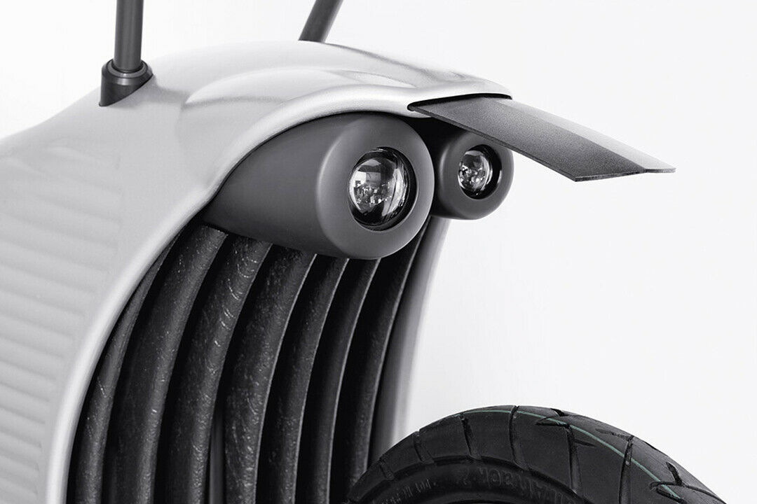 Die beiden unterschiedlich großen Leuchten des Johammer lassen das Elektromotorrad noch etwas schrulliger aussehen
