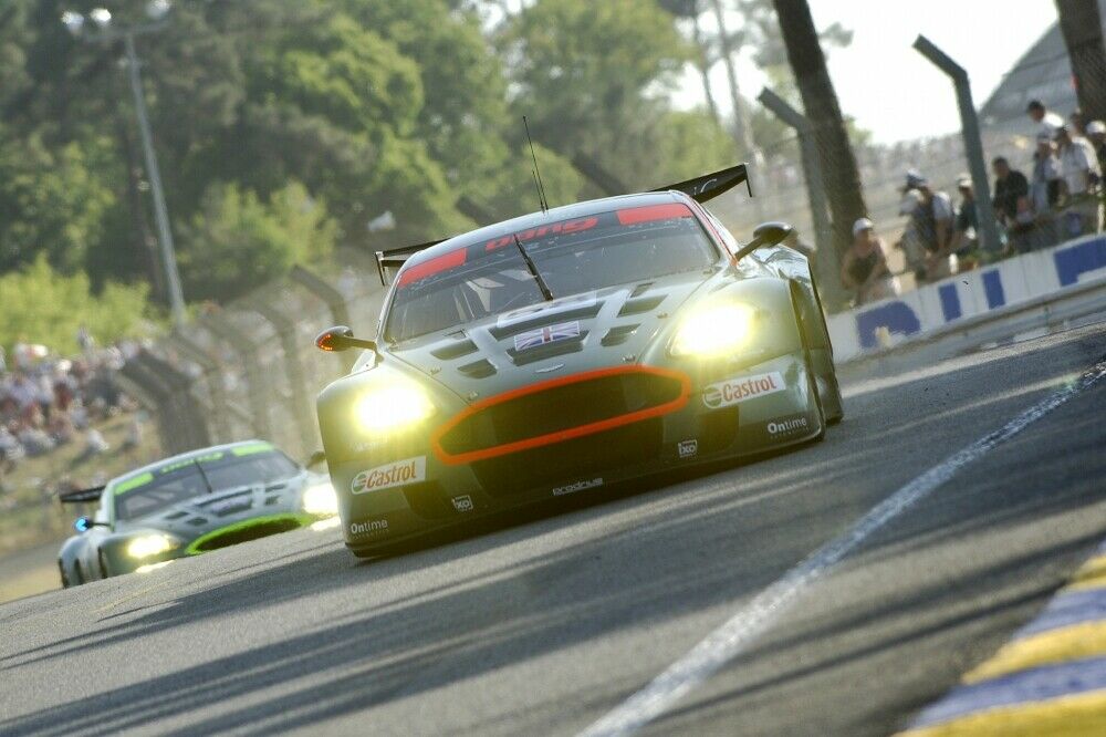 Aston Martin DBR9 erzielt 2007 und 2008 mehrere Klassensiege in Le Mans.