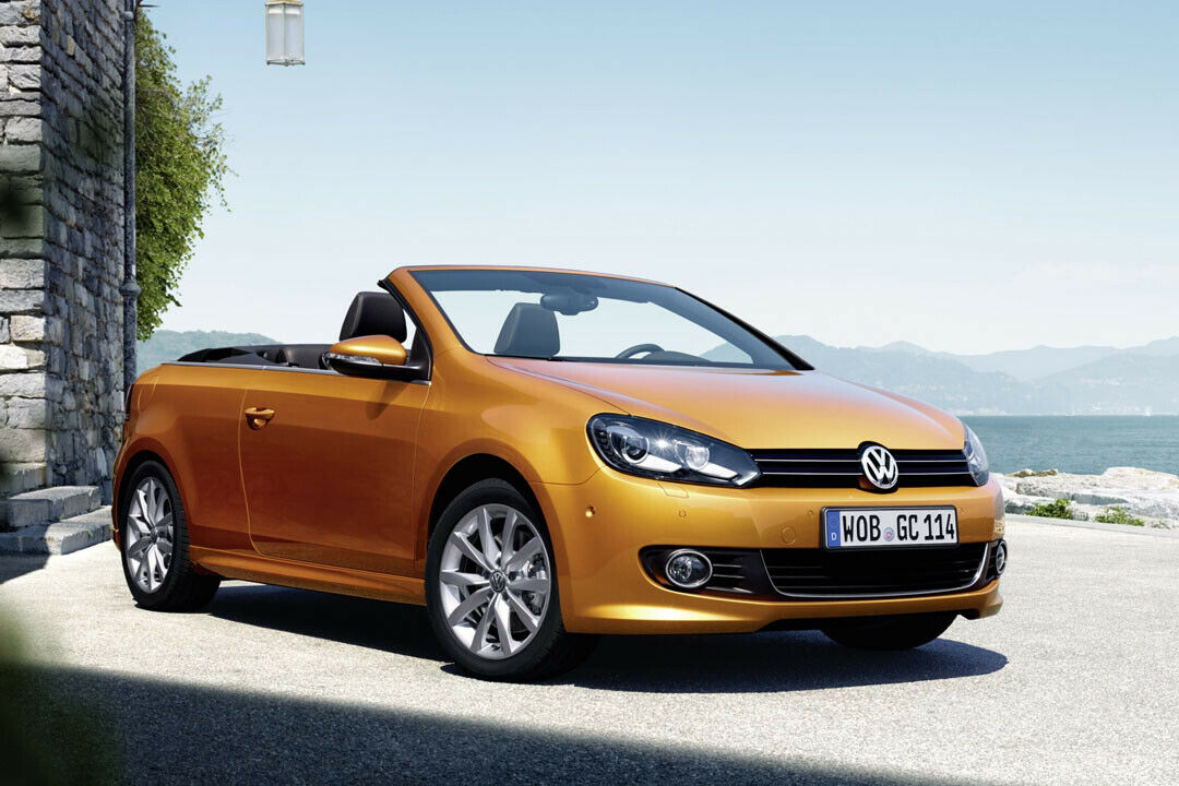 Neues Lenkrad, mehr Farben und sechs neue Felgen: VW weitet die Ausstattungsoptionen für das VW Golf Cabriolet aus