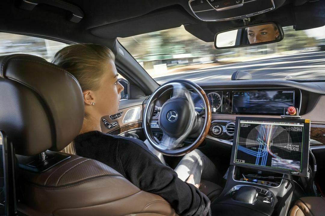 Hände in den Schoß legen und die Fahrt kann beginnen