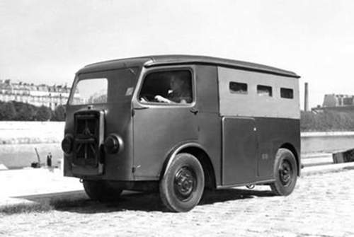 Das Konstruktionsprinzip des Typ H basiert auf dem TUB von 1939. 72 Jahre später zeigte Citroën auf der IAA wie der TUB heute aussehen könnte