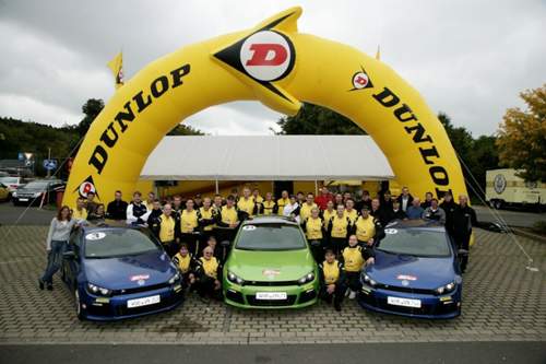 Intensiv-Fahrtraining mit Dunlop