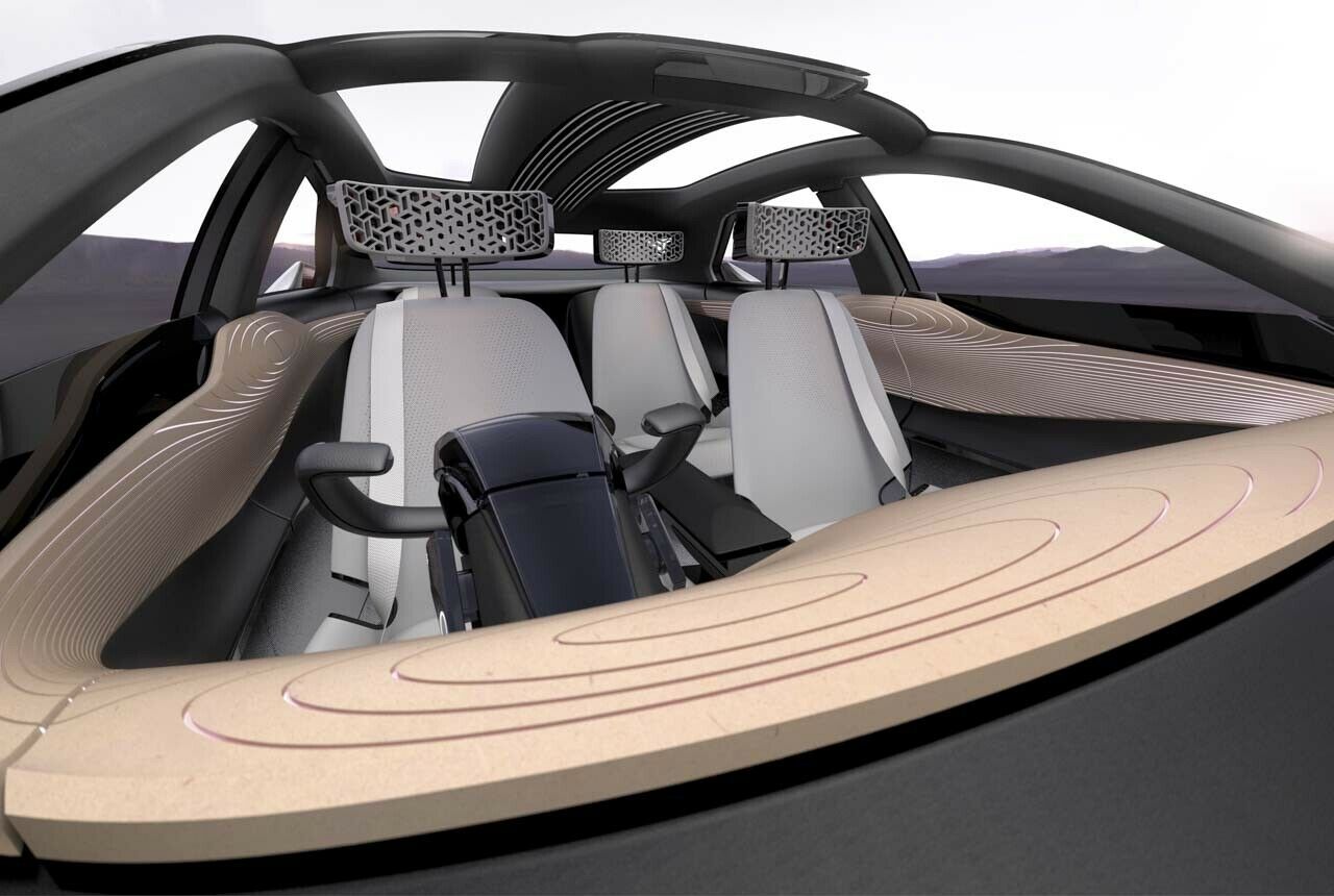 Das Lenkrad fährt der Nissan IMx-Kuro nur auf Wunsch des Fahrers aus, ansonsten ist er vollständig autonom unterwegs