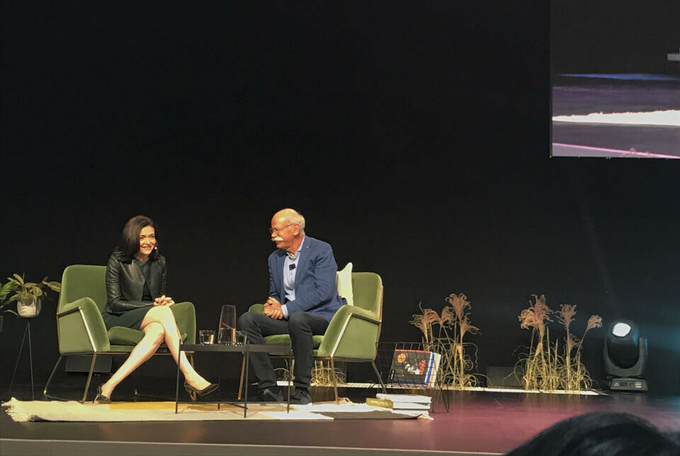 Facebook-COO Sheryl Sandberg mit Daimler-Chef Dieter Zetsche: 440 Mrd. Dollar Marktkapitalisierung treffen auf 70 Mrd. Dollar
