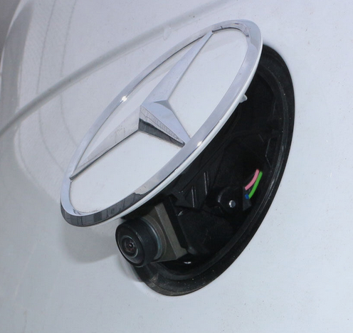 Einfahrbare GL oder CLA Rückfahrkamera in E-Klasse nachrüstbar?