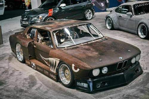Rusty-slammington-bmw-e28-5er-race-car