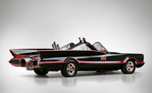 Raketenantrieb für schnelles Vorankommen: Das Batmobil fährt gerne im Zeitraffer