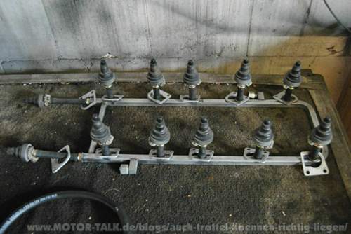 Einspritzrail mit 12 Einspritzventile