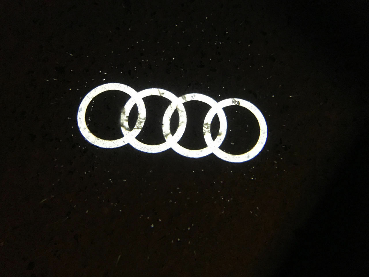 Einstiegsbeleuchtung Audi-Ringe (Tür-Projektoren)