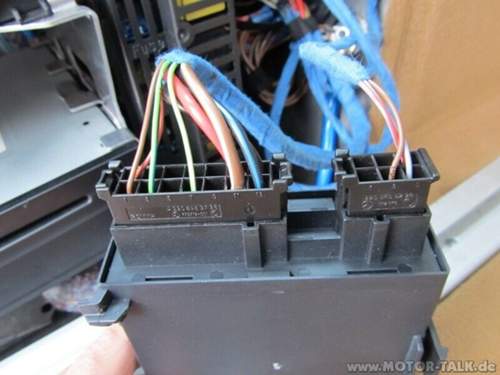 Stecker-am-steuergeraet