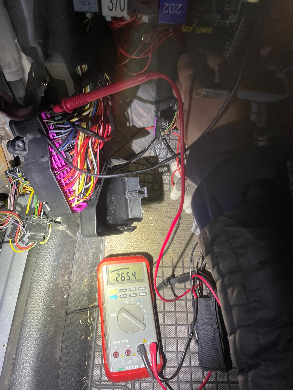 Elektrikproblem mit Zündung und Motor startet nur mit abgestecktem NW-Sensor