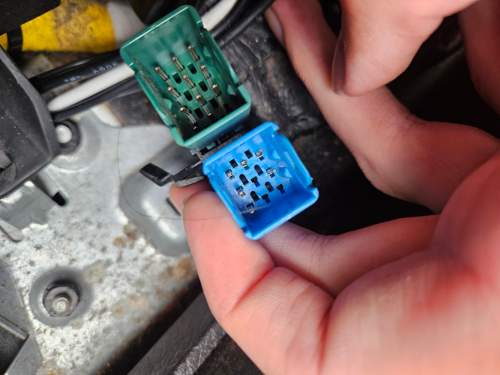 Stecker unter schaltung