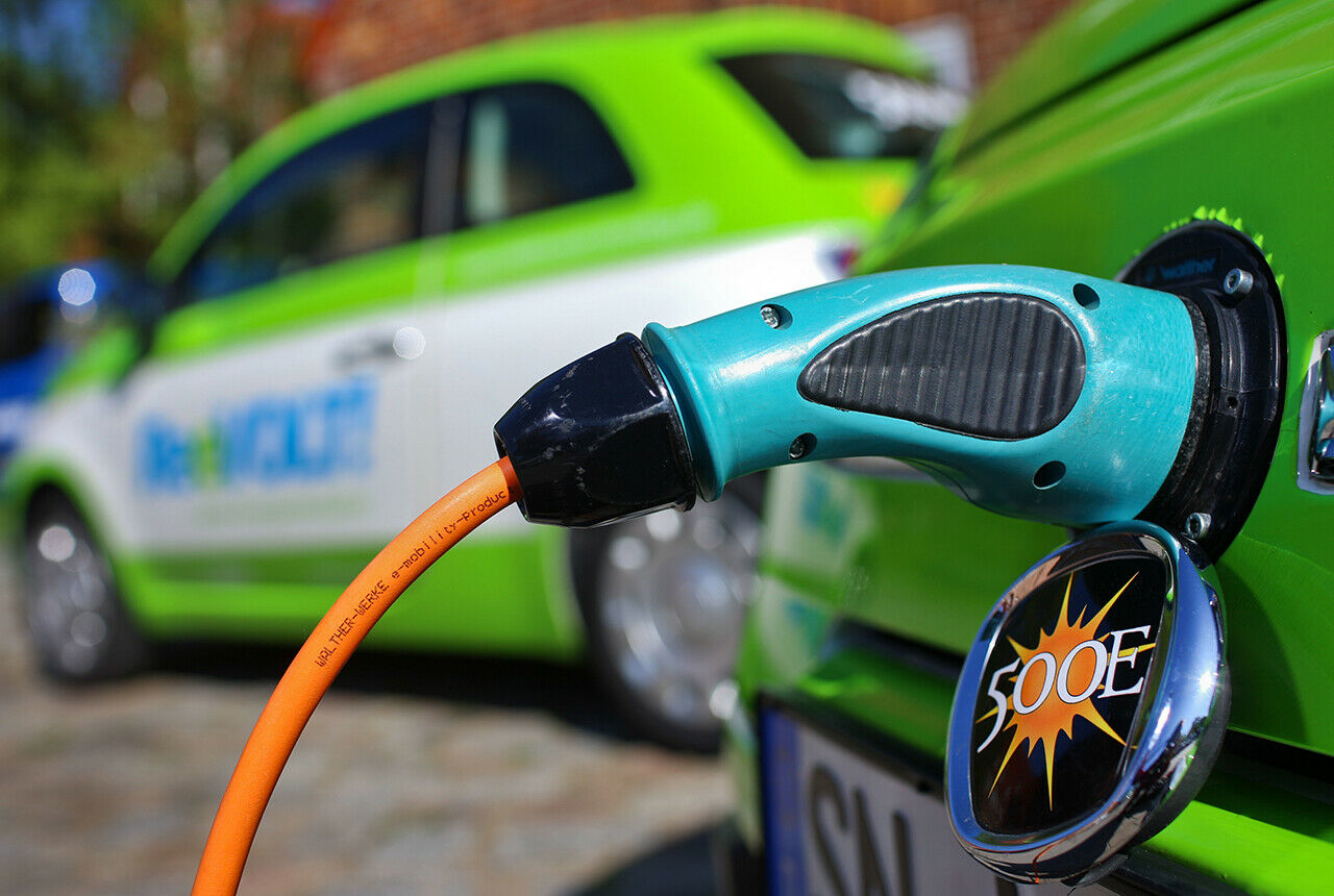 Interesse an E-Auto-Prämie bleibt mau: Beim Bundesamt für Wirtschaft und Ausfuhrkontrolle sind im ersten Monat 1.791 Anträge eingegangen