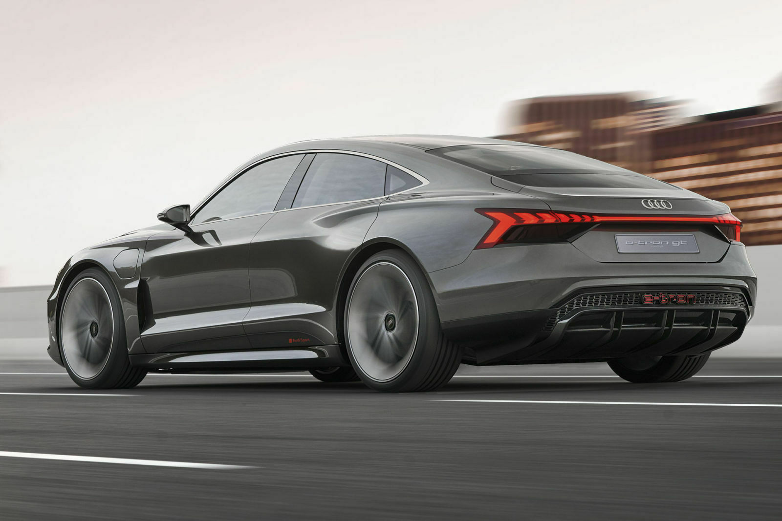 A7-Größe, RS5-Radläufe: Der Audi E-Tron GT wird die erste Elektro-Limousine des Herstellers