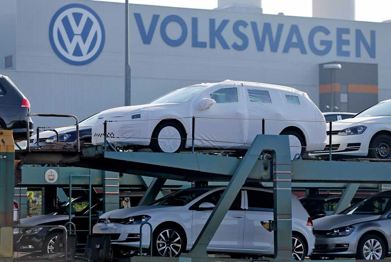 Nach dem Bekanntwerden der Diesel-Affäre bei VW ist der Aktienkurs eingebrochen. Katar hält 17 Prozent der Anteile des Herstellers