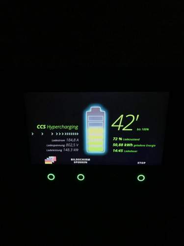 72% SoC 148 kW Ladeleistung.jpg