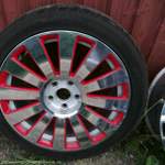 Poliert in rot