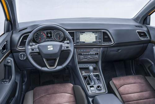 Das Ateca-Cockpit stammt weitestgehend vom Seat Leon
