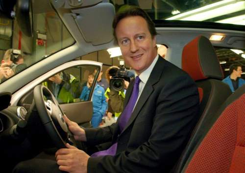 Großbritanniens Premier David Cameron (hier zu Besuch bei Nissan in Sunderland)