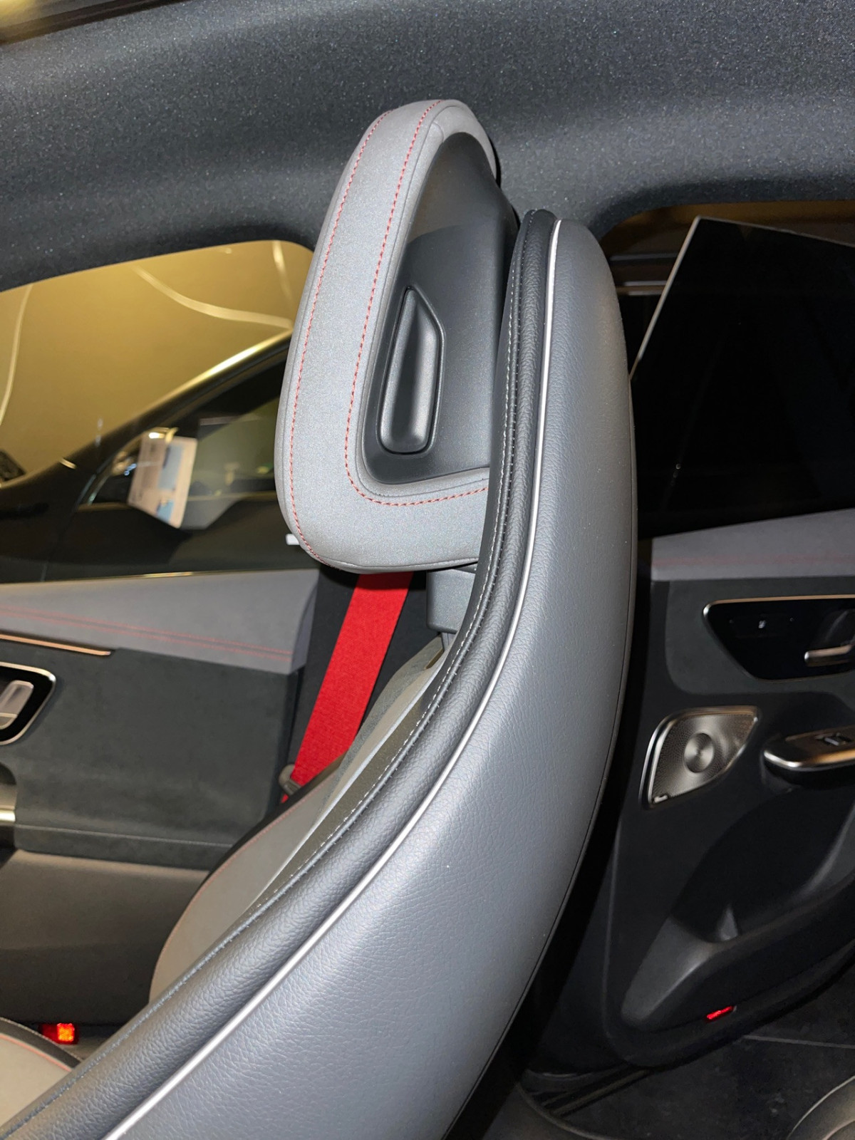 EQS350 & EQE350+: Ladeerlebnisse mit der 10-moduligen Batterie