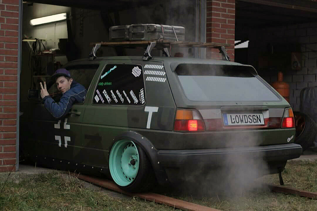 Daniel "Slammed" Wagner in seinem Golf: Der Tuner starb im vergangenen Jahr bei einem Verkehrsunfall