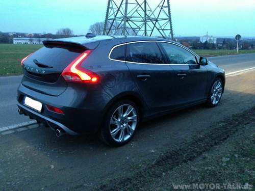 V40