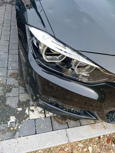 Scheinwerfer nach Hagelschaden
