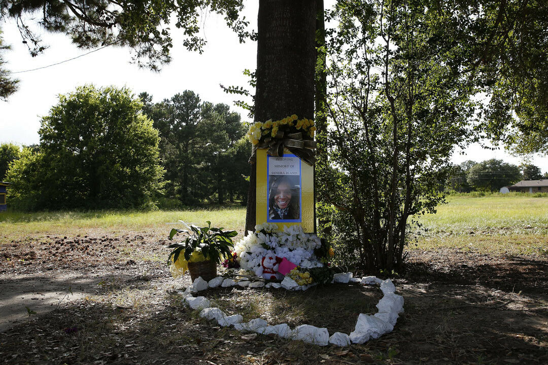 Sandra Bland wurde wegen eines nicht gesetzten Blinkers angehalten. Drei Tage später starb die Afroamerikanerin in ihrer Zelle
