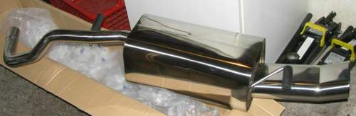207722995-w988-h326