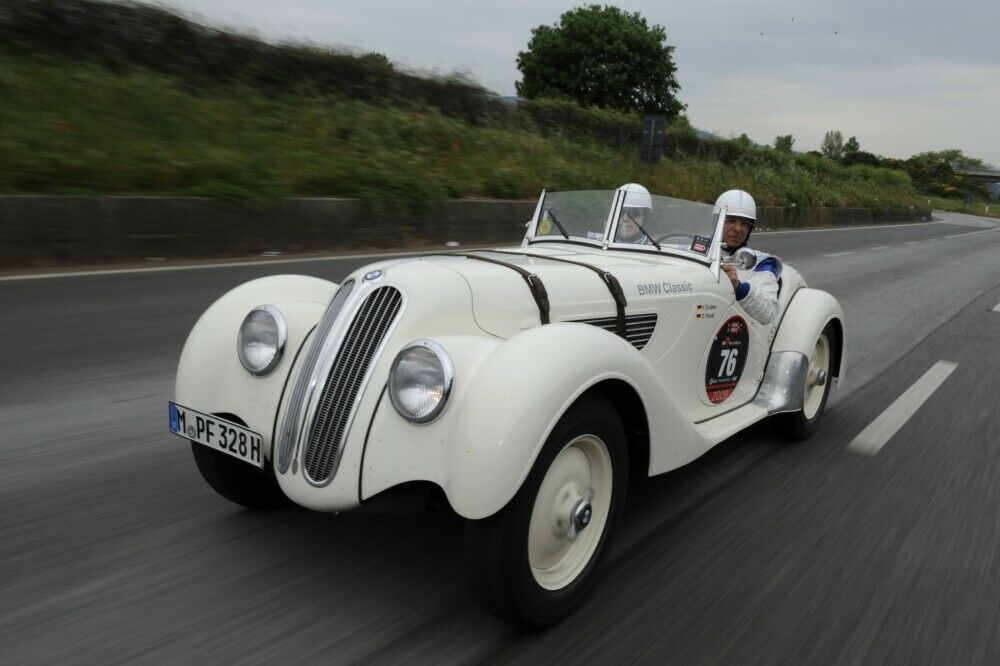 BMW 328. Bauzeit: 1936 - 1940, nur 464 Stück wurden gebaut.