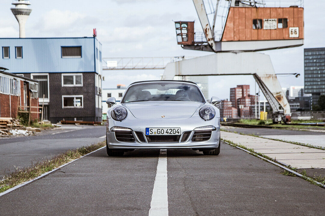 Porsche 911 991 Carrera 4 GTS Cabriolet
