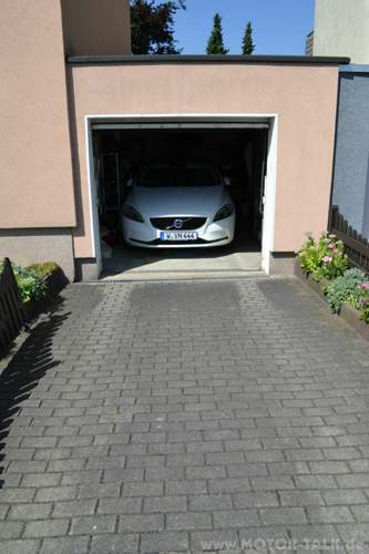 V40-d3-atom-in-der-garage