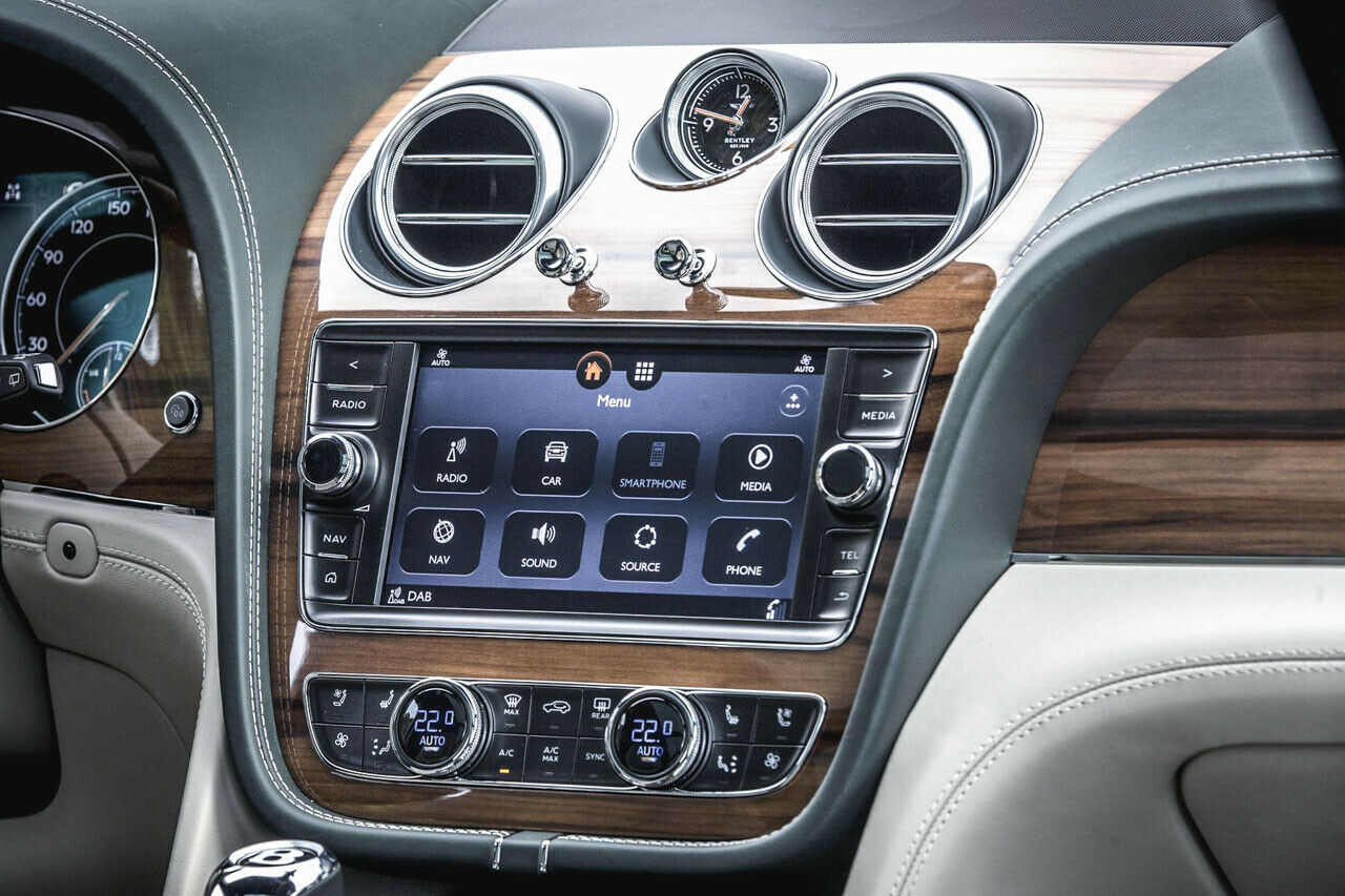 Neues Infotainment-System mit Bedienung via Touch