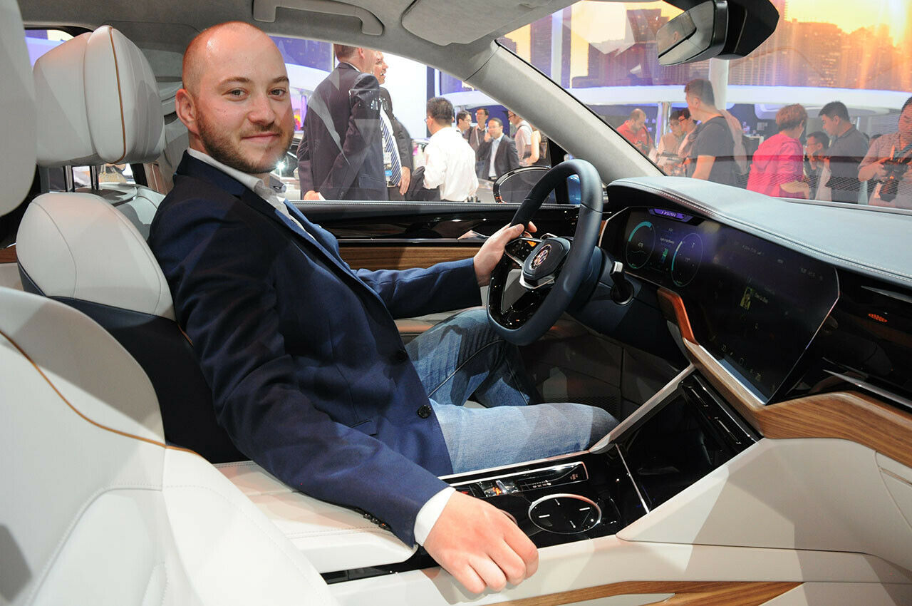Der Wahlschalter für die Automatik bleibt der einzige im Cockpit