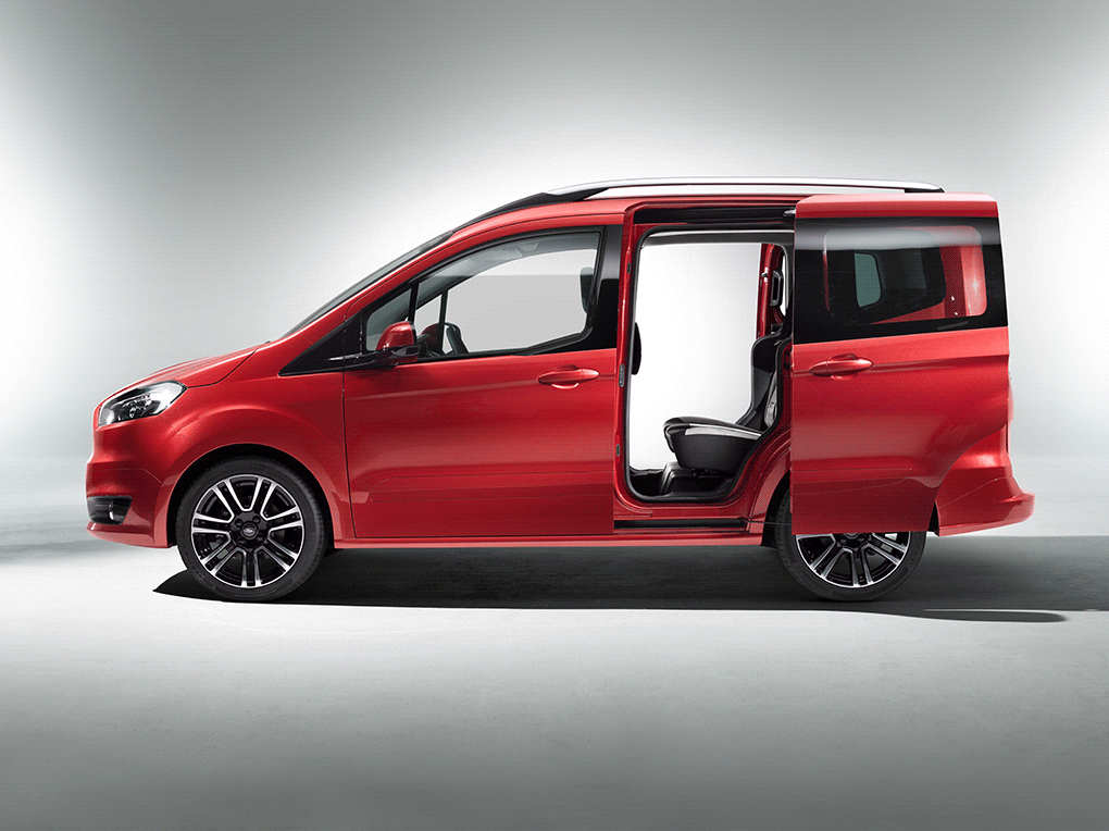 Schiebetüren, viel Platz und kleinwagenhafte Fahreigenschaften: Der Ford Tourneo Courier setzt auf Bewährtes.