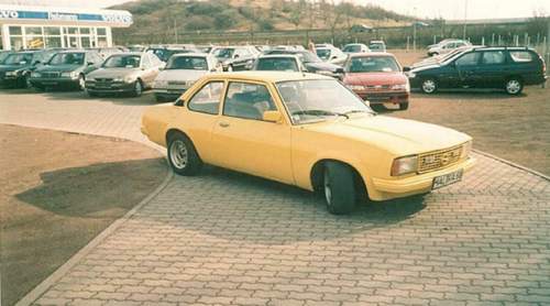 Ascona B