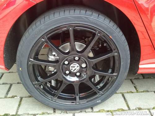 VW-Motorsport 7x17 ET 46 schwarz
