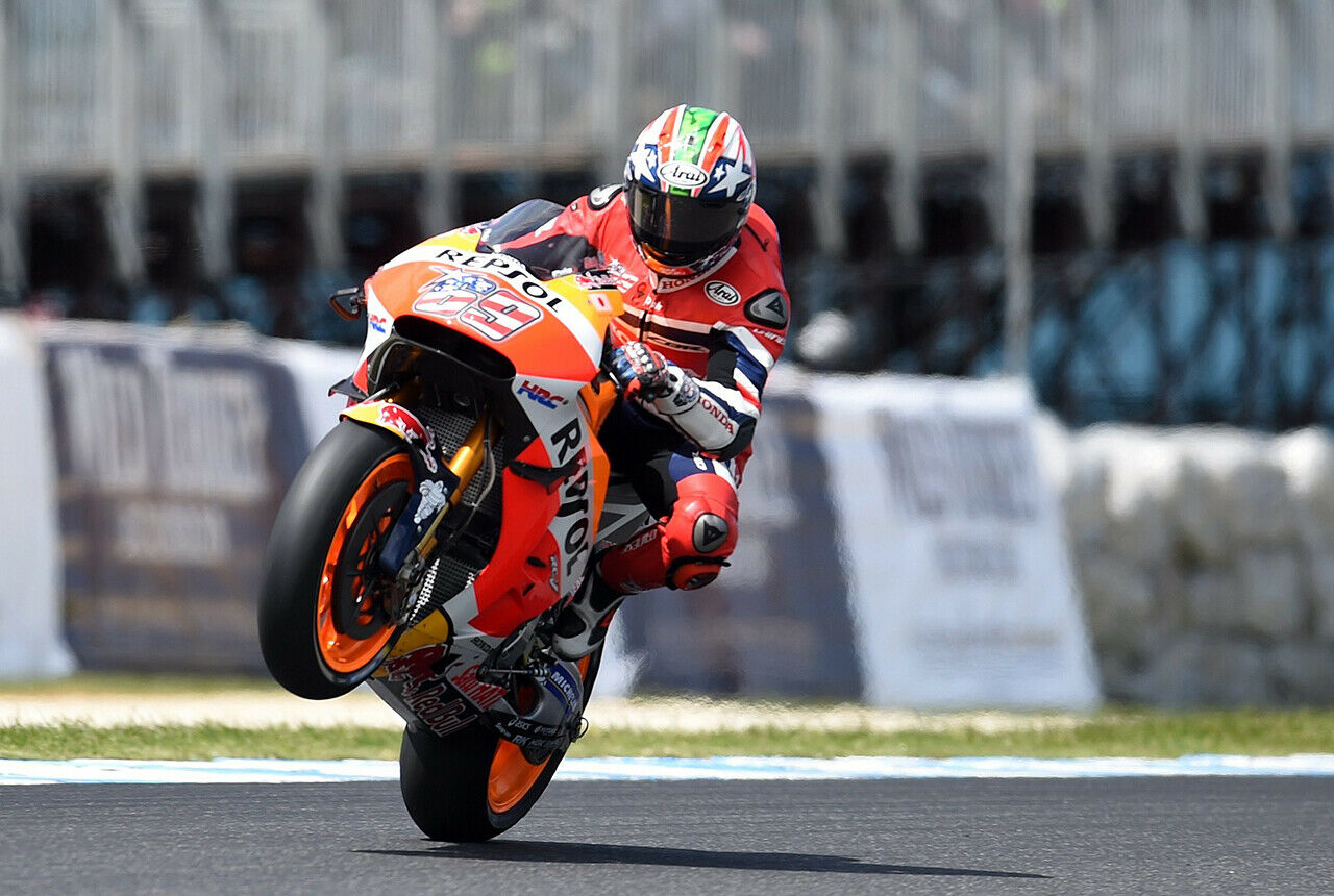 Motorrad-Rennfahrer Nicky Hayden wurde bei einem Verkehrsunfall in Italien schwer verletzt. Der Honda-Pilot starb an seinen Verletzungen später