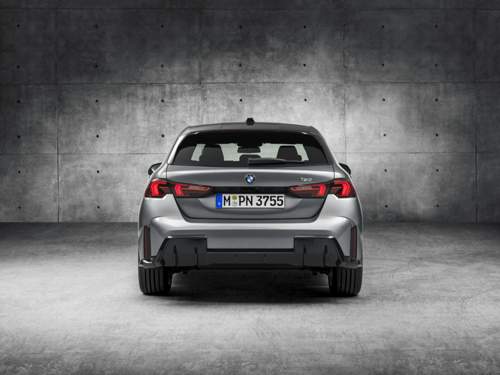 3-heckansicht-m-sport-paket
