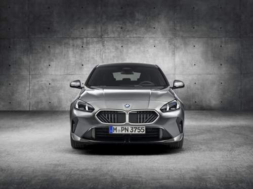 1-vorderansicht-m-sport-paket