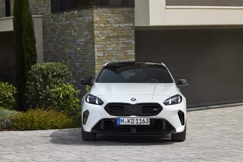 1-front-m135-xdrive
