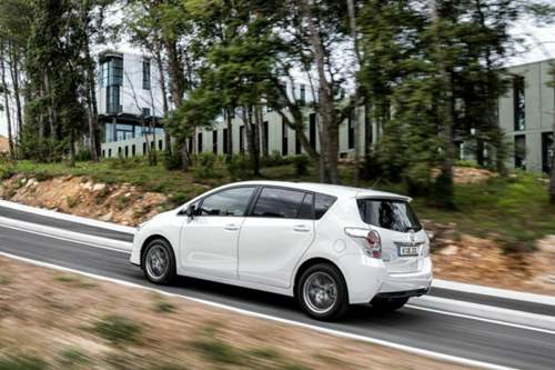 Der neue Toyota Verso startet im April.