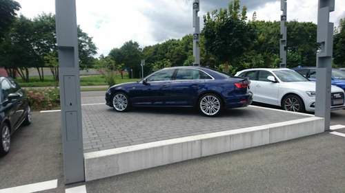 Audi-a4-b9-navarrablau-2