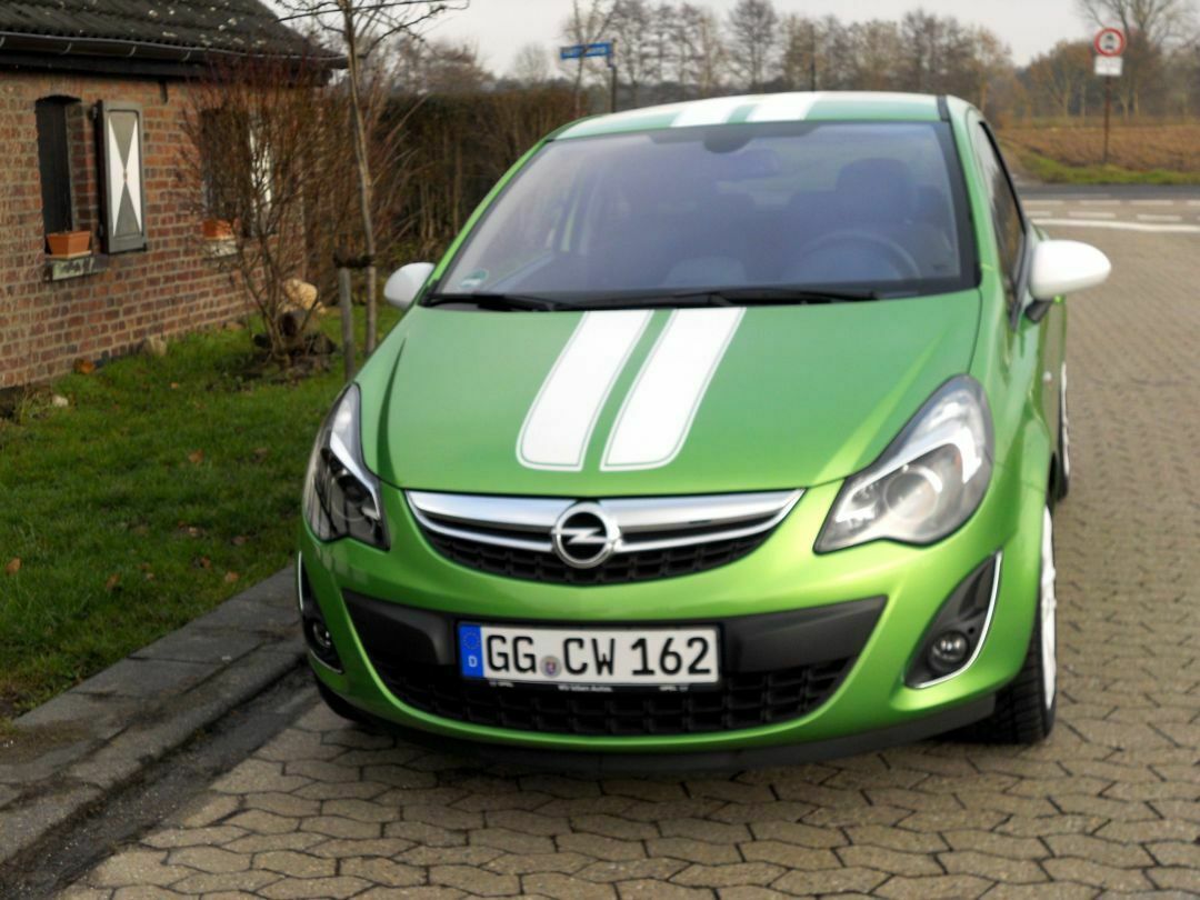 Opel Corsa Color Stripes