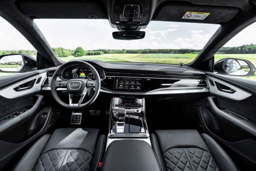 Q8-cockpit